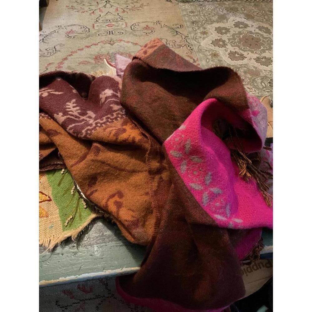 Primo Fila Italia Wrap Scarf - Stylish & Warm